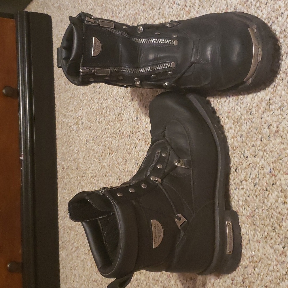 Milwaukee boots